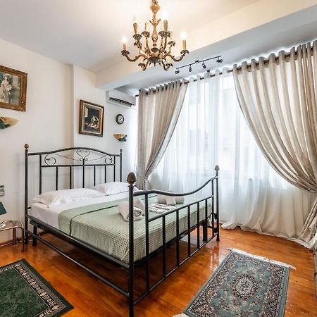 Vintage And Warm 2Br Apartament In Tiranë Eksteriør bilde