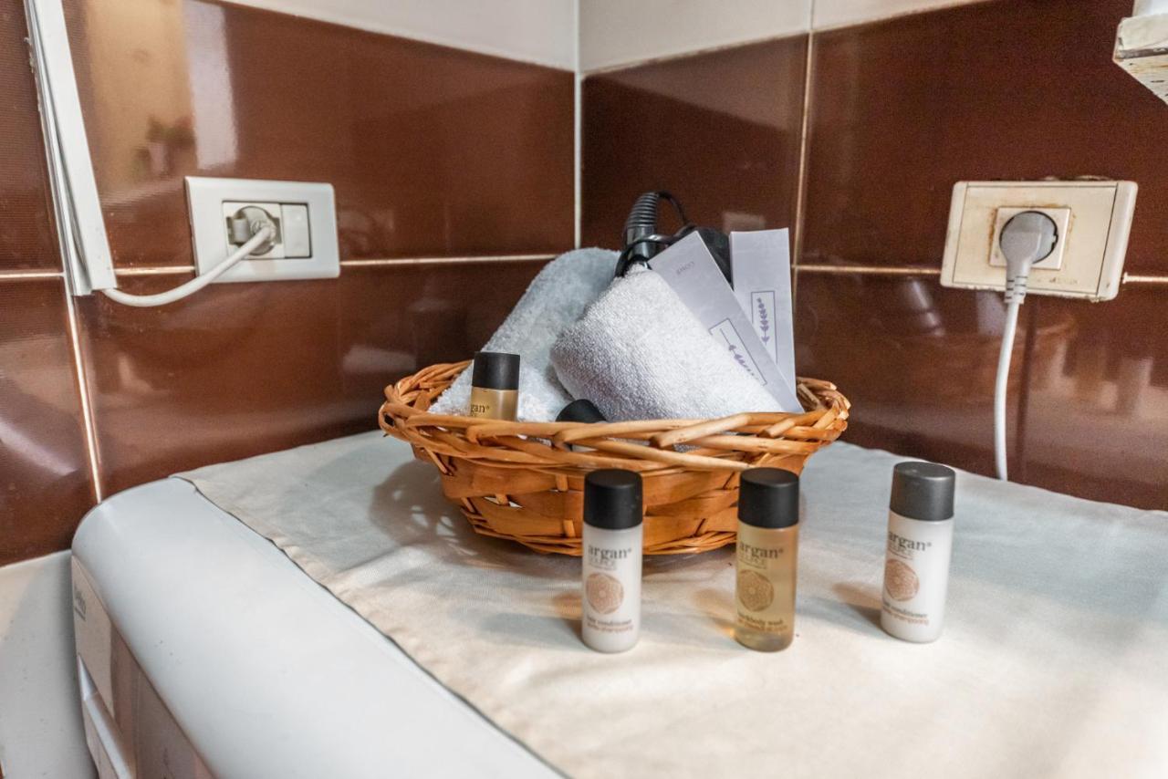 Vintage And Warm 2Br Apartament In Tiranë Eksteriør bilde